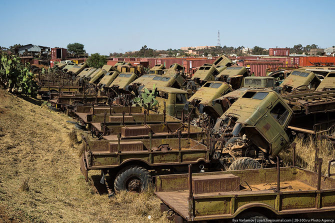 Кладбище военной техники в Эритрее Кладбище военной техники в Эритрее