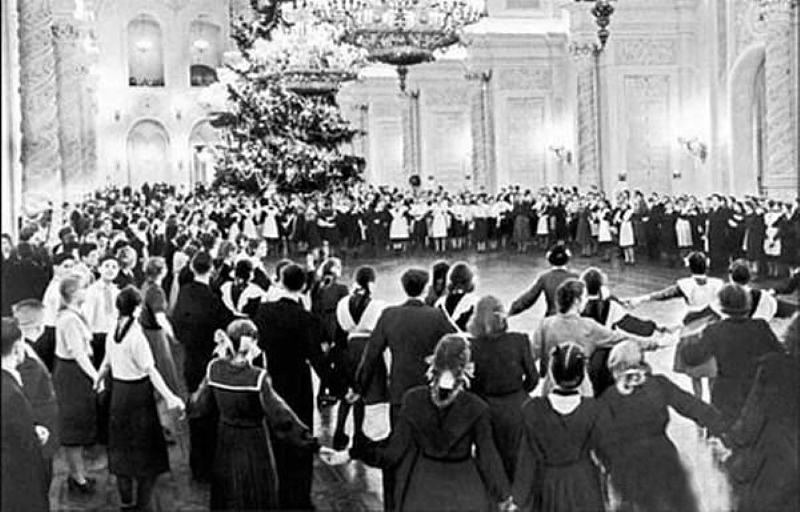 Как встречали Новый год в СССР в 1950-х годах