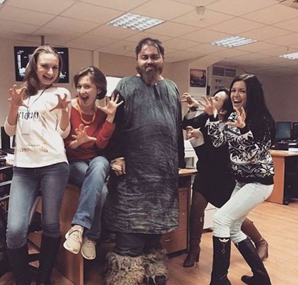 А тем временем 'русский Ди Каприо' не скучает