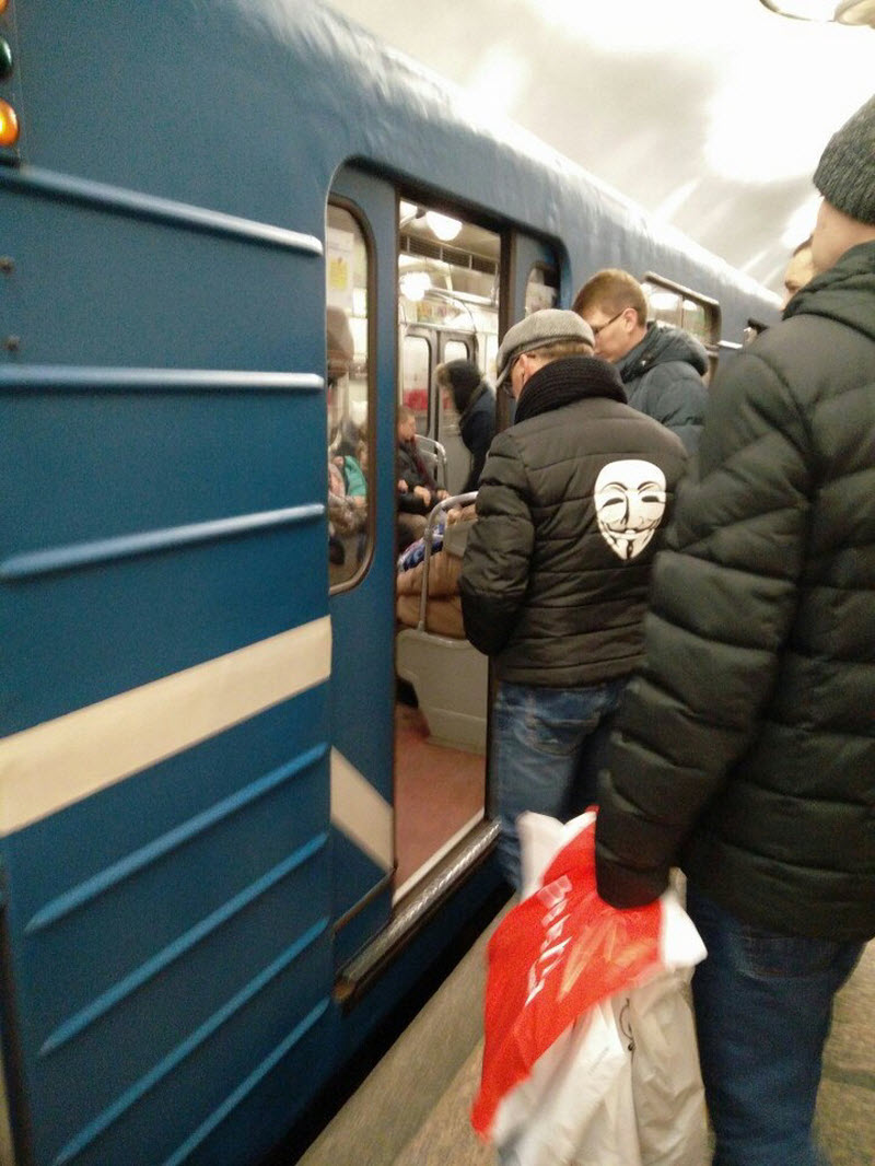 Модники из российского метрополитена