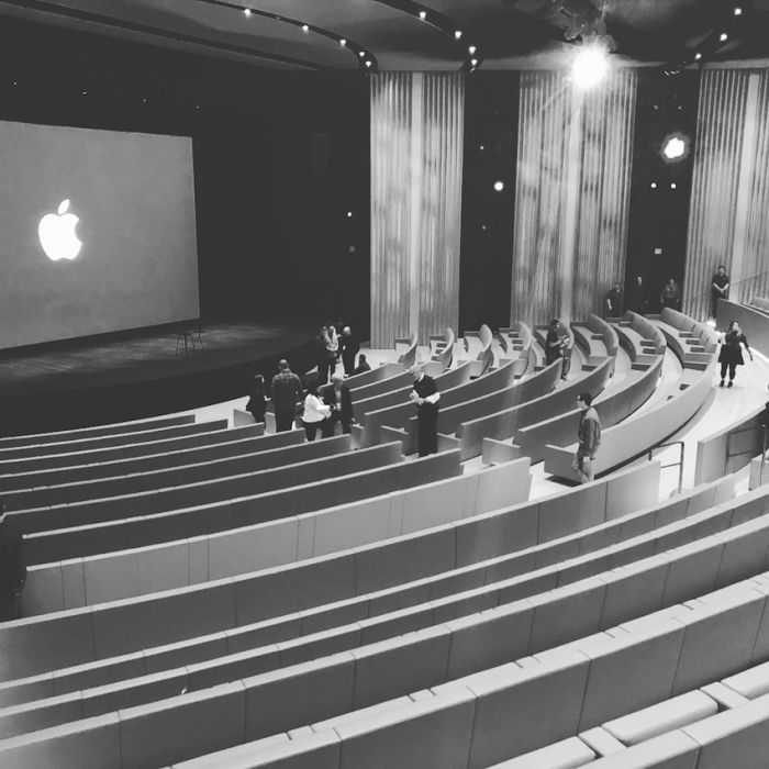 Запретная территория Apple Запретная территория Apple