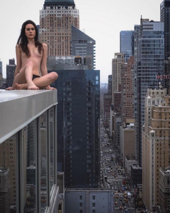 «Красавица и Нью-Йорк» - зрелищный фотосет на крышах небоскребов