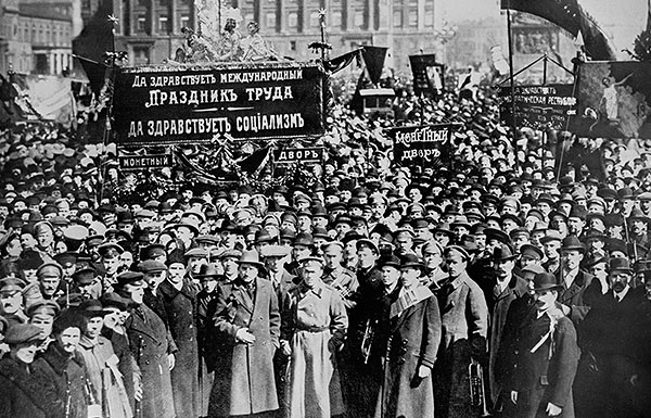Советский Первомай: хроника за 66 лет