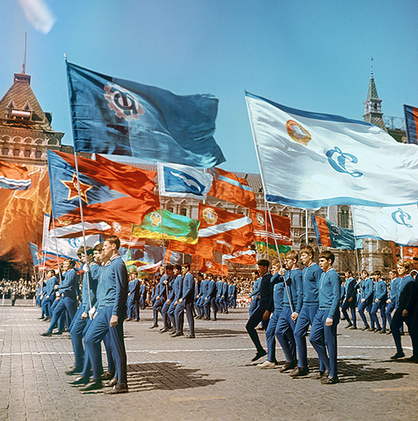 Советский Первомай: хроника за 66 лет