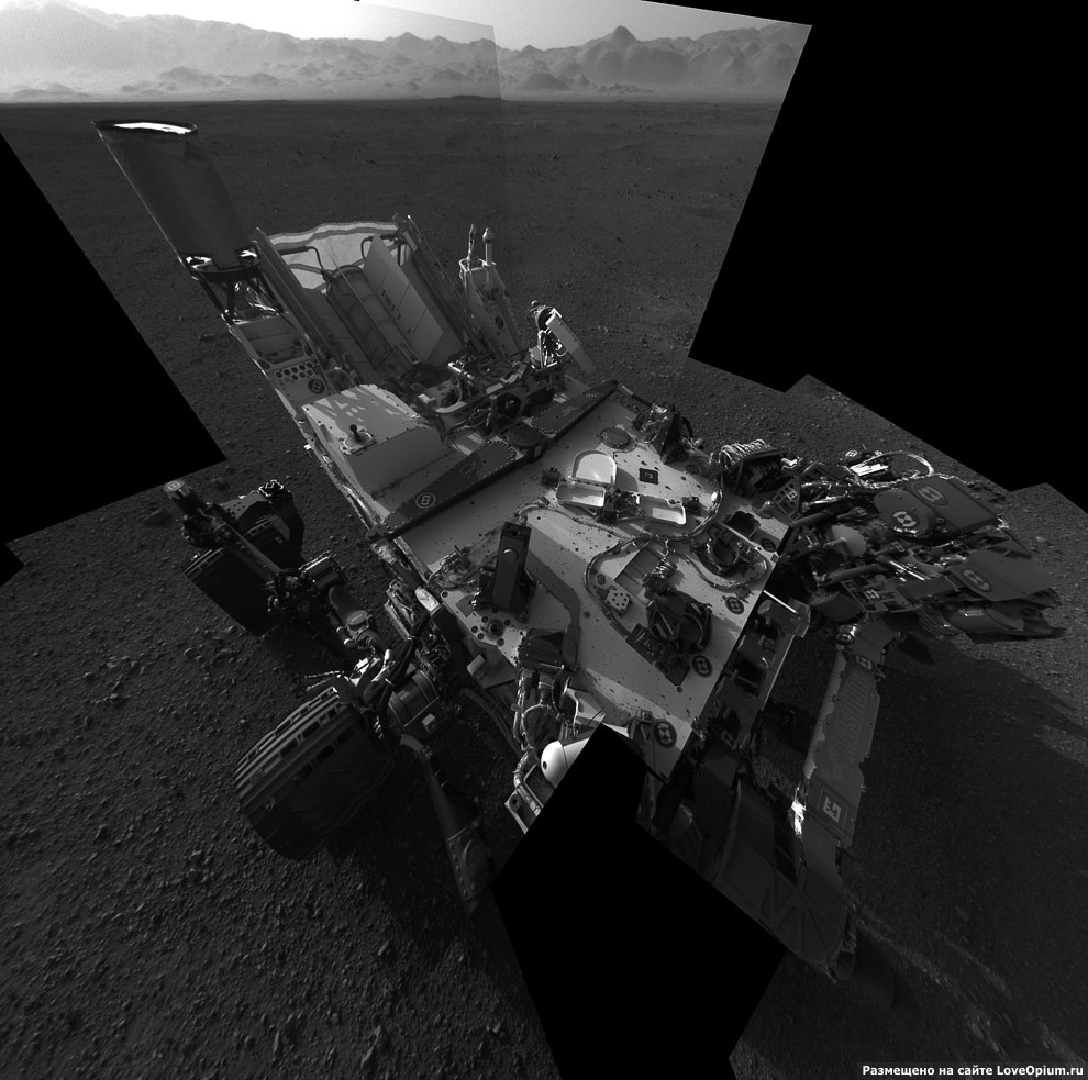 Марсоход Curiosity: первые дни на Марсе (17 фото)