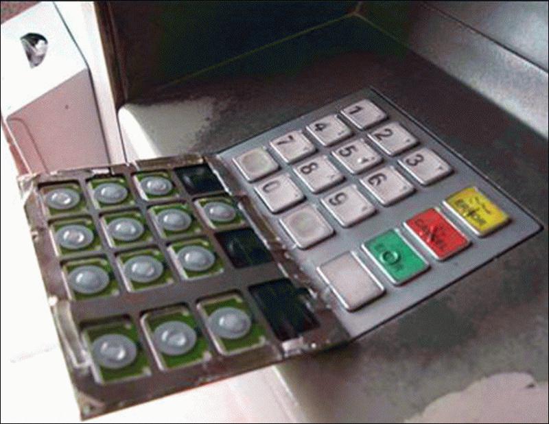 Как могут украсть ваши данные в банкомате