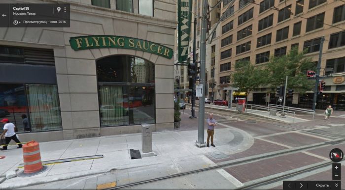 Неудачный день жителя Хьюстона на Google Street View