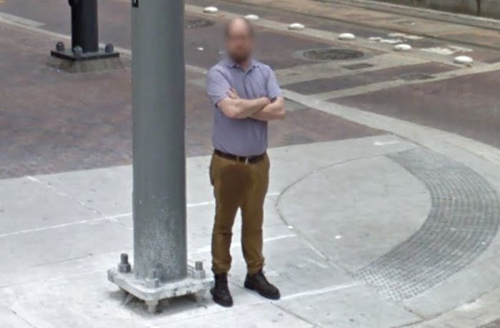 Неудачный день жителя Хьюстона на Google Street View