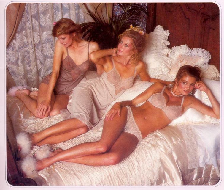 Горячий винтаж: как выглядел каталог знаменитого белья Victoria’s Secret в 1979 году