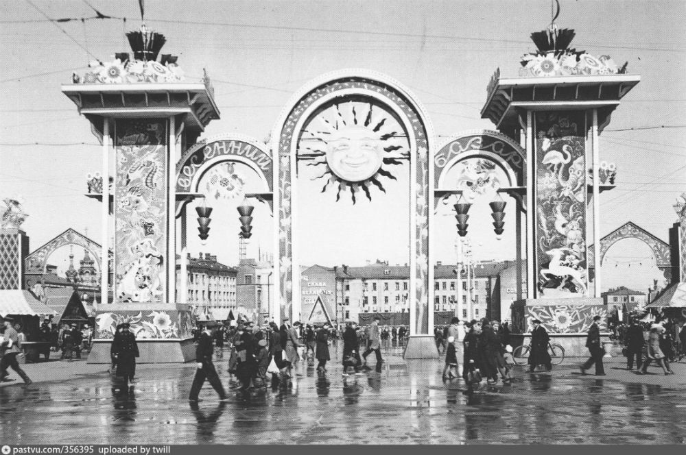 В День города Москву украсят уникальные арки