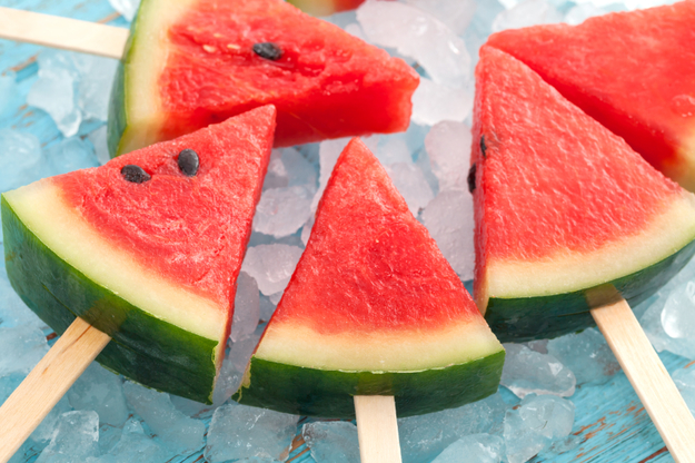 15 вкуснейших способов есть арбуз, о которых вы не слышали! 15 вкуснейших способов есть арбуз, о которых вы не слышали!