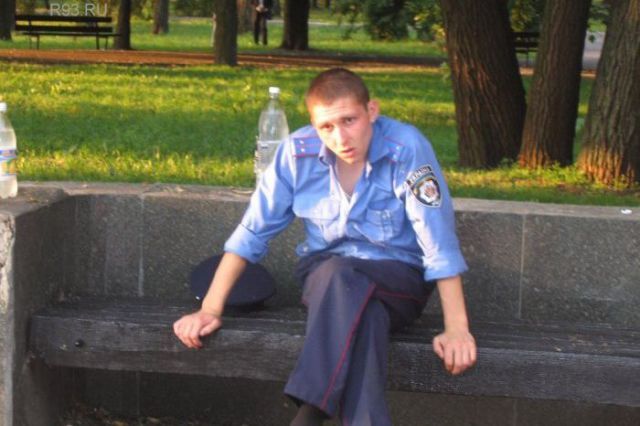 Наша служба и опасна и трудна
