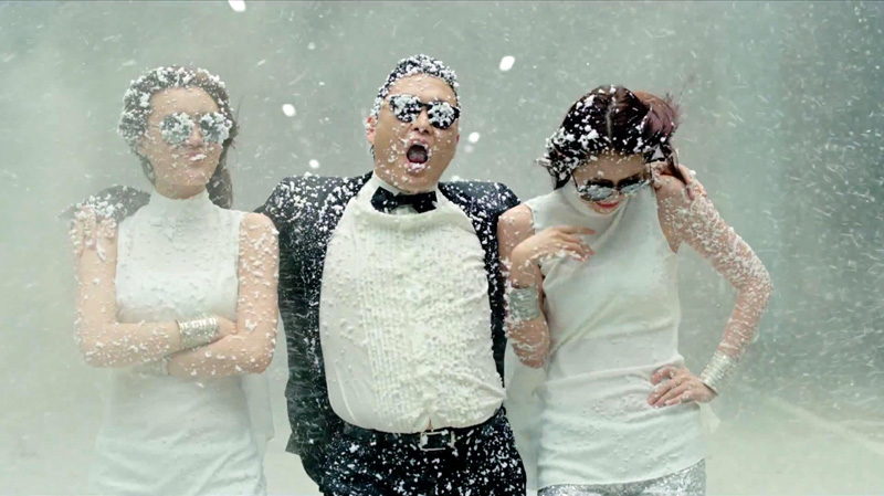 Самое популярное видео на YouTube – Gangnam Style (13 фото)