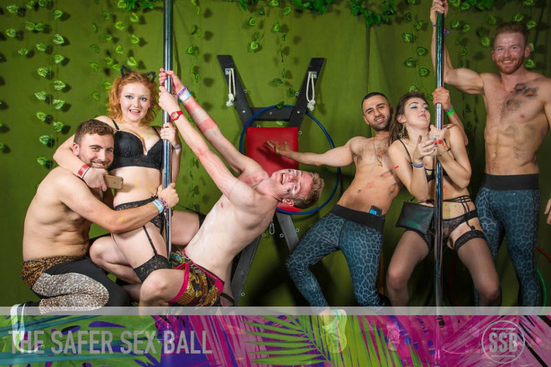 Благотворительная студенческая вечеринка «The Safer Sex Ball»