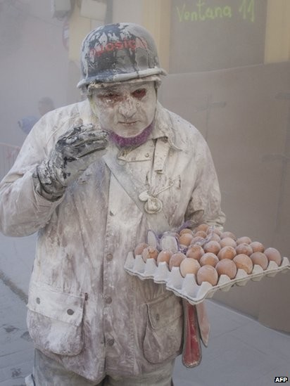 Мучная битва в Испании Мучная битва в Испании