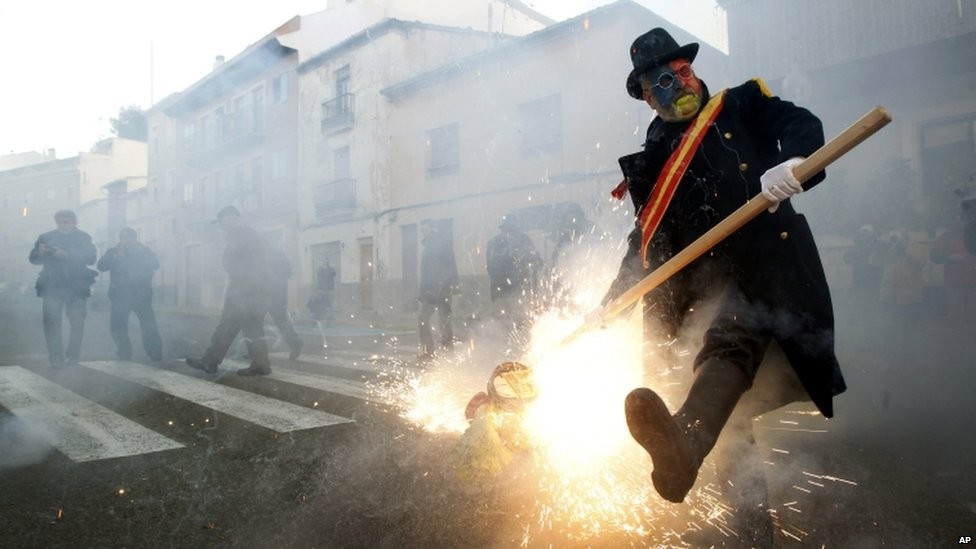 Мучная битва в Испании Мучная битва в Испании