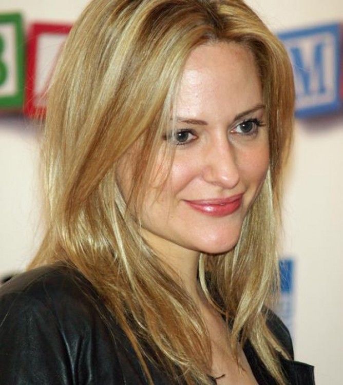 Сильная девушка Сильная девушка