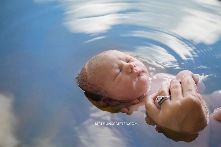 Названы призеры ежегодного фотоконкурса Birth Photography Competition 2017 Названы призеры ежегодного фотоконкурса Birth Photography Competition 2017