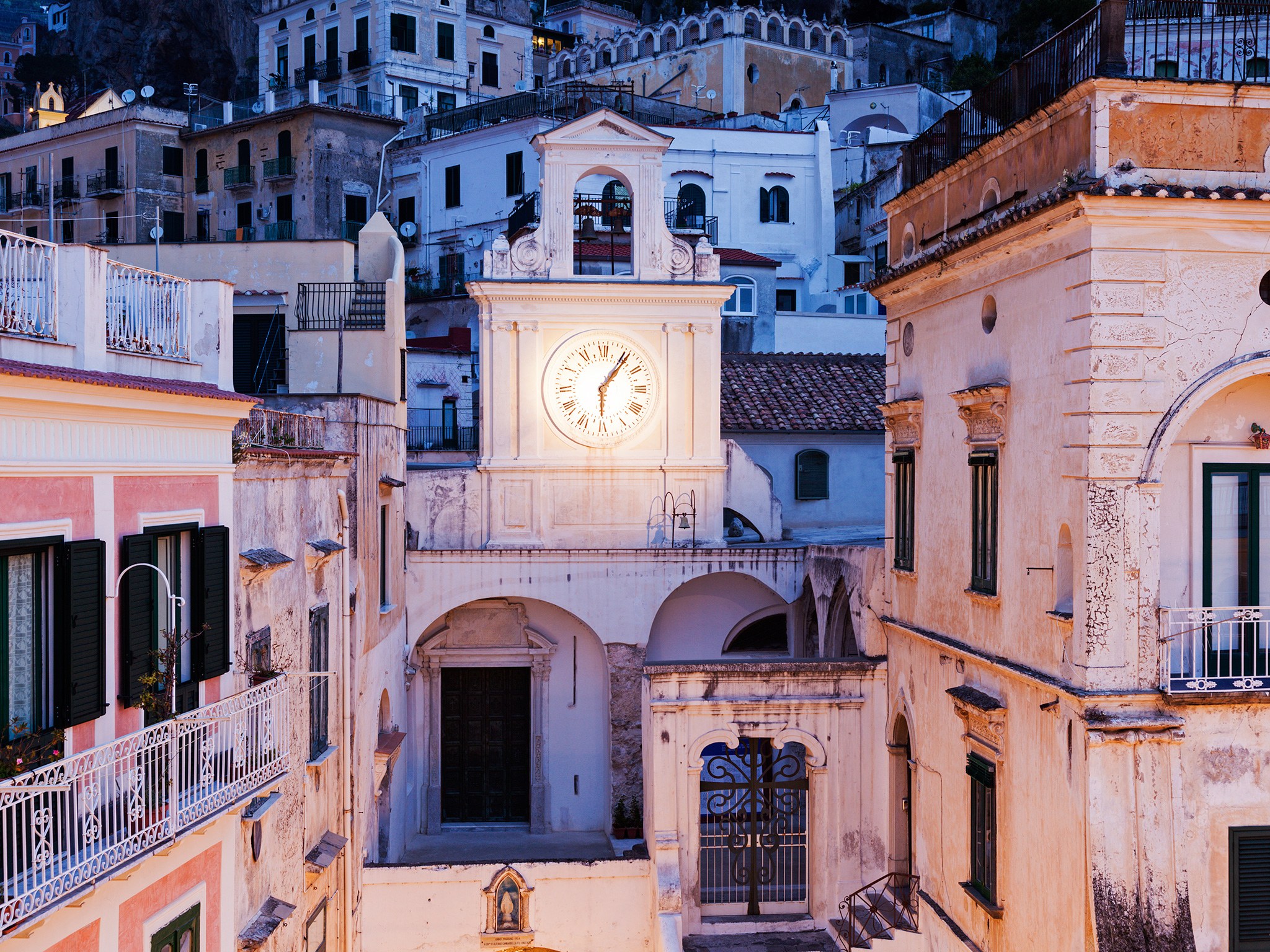 Красочное Амальфитанское побережье Красочное Амальфитанское побережье