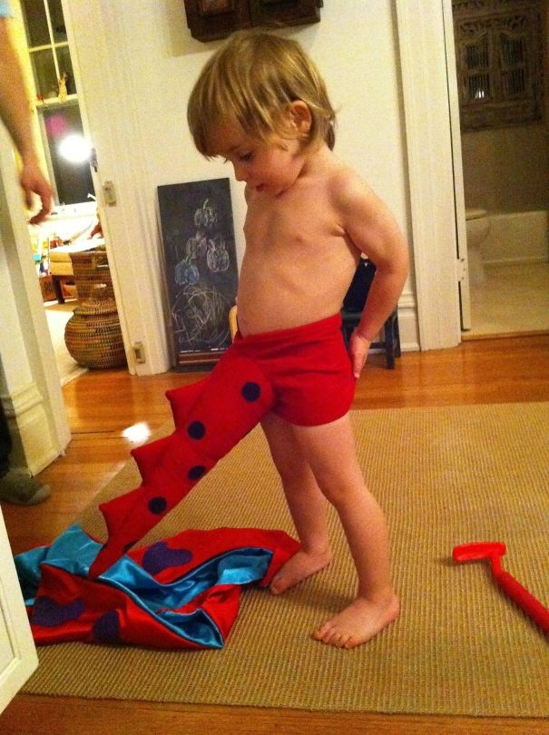 20 невинных вещей сделанных детьми, которые выглядят пошло в глазах взрослых 20 невинных вещей сделанных детьми, которые выглядят пошло в глазах взрослых