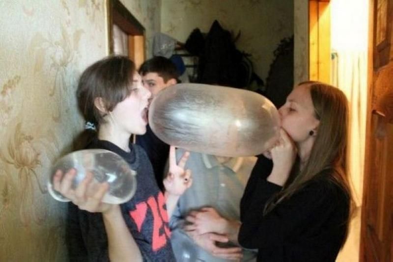 Чем занимается молодежь пока олдфаги сажают картошку