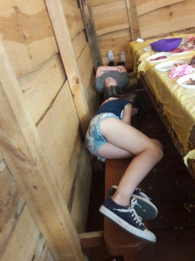 Чем занимается молодежь пока олдфаги сажают картошку