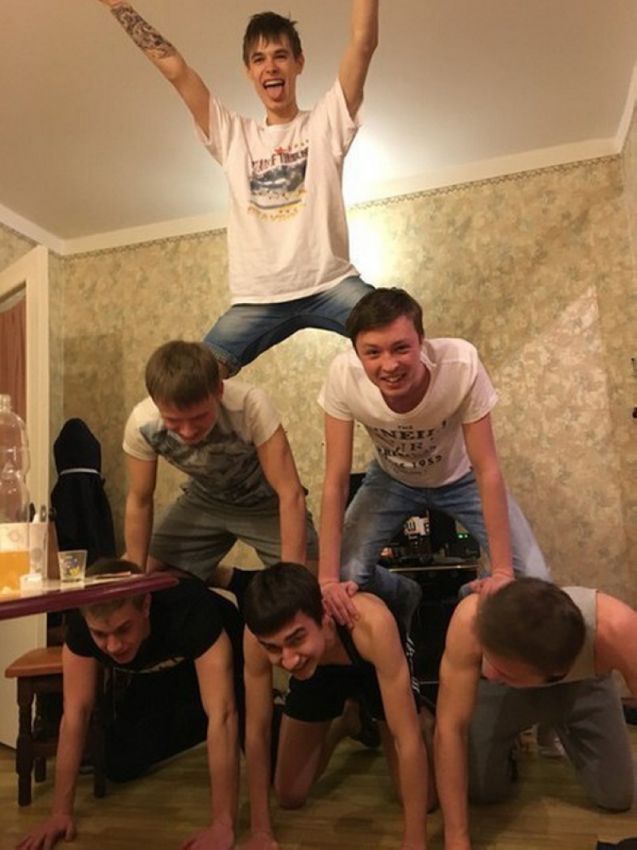 Чем занимается молодежь пока олдфаги сажают картошку