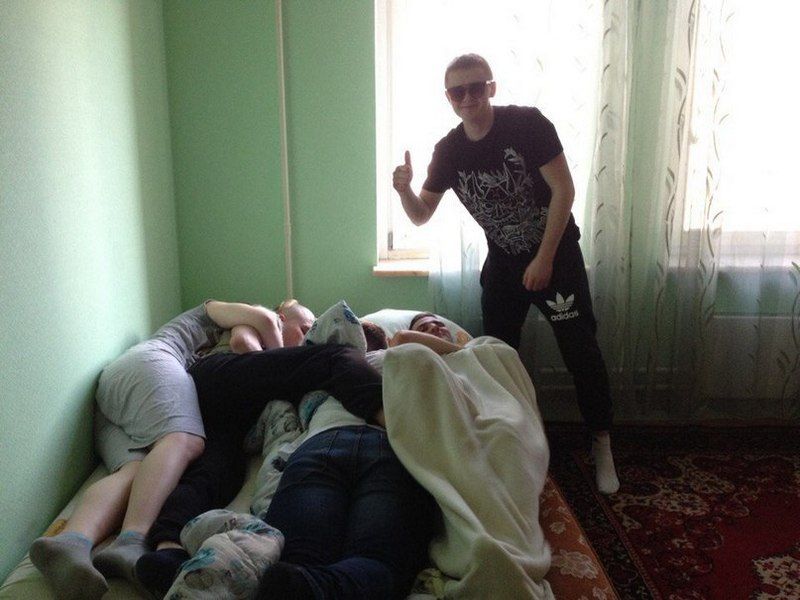 Чем занимается молодежь пока олдфаги сажают картошку