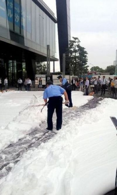 Мыльное наводнение в Токио
