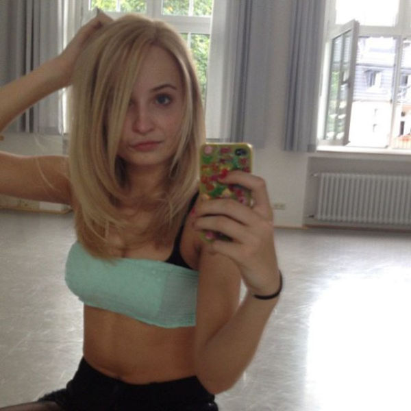 Немецкая певица Kim Petras (12 фото)