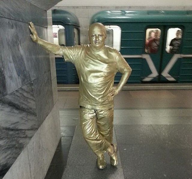 Необычные пассажиры российского метро