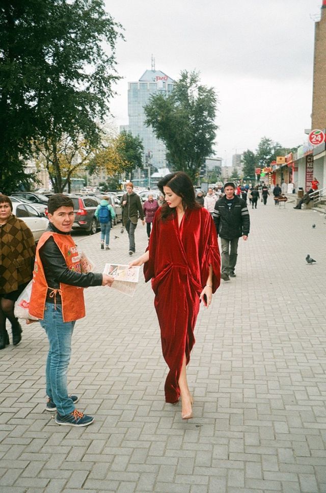 «Мисс Россия-2015» София Никитчук в контрастной фотосессии на улицах Екатеринбурга
