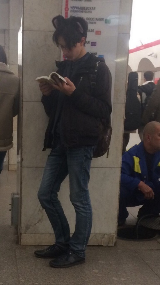 Модники и модницы из нашего метро