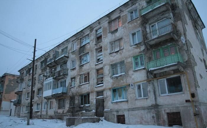 Ледяной столб из дерьма и мочи