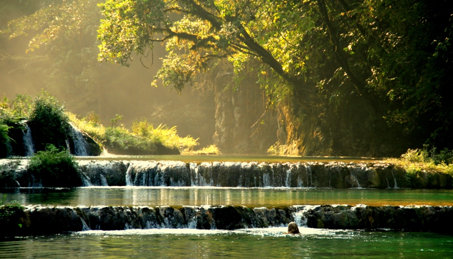 «Semuc Champey»: каскад водопадов в Гватемале