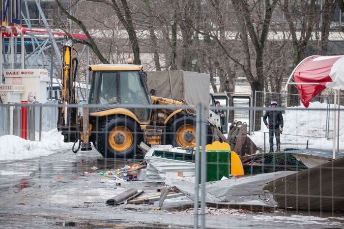 В Москве на ВДНХ сносят знаменитое 73-метровое колесо обозрения