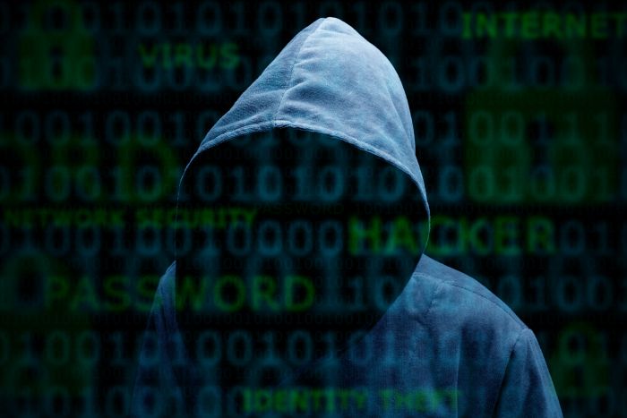 Представившись работодателями, мошенники похитили 400 000 рублей у жителя Липецкой области