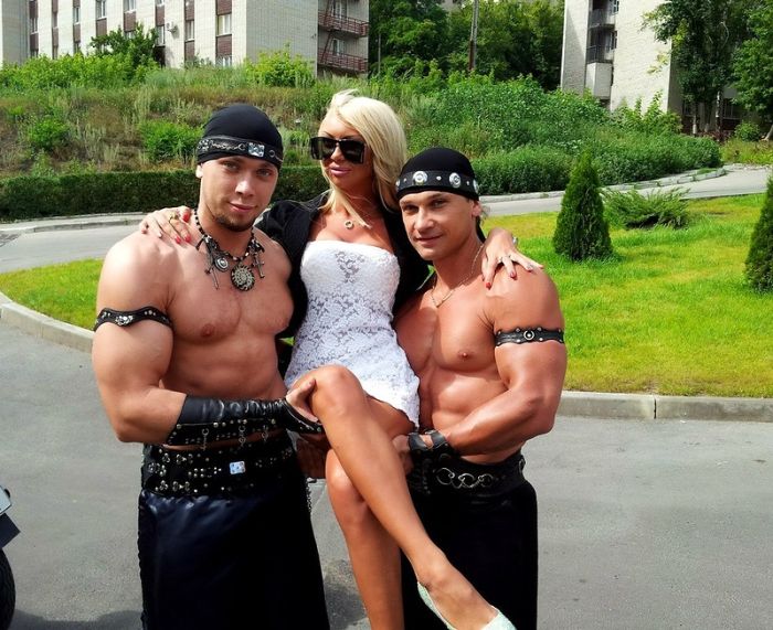 Гламурная кисо-прокурор (13 фото)