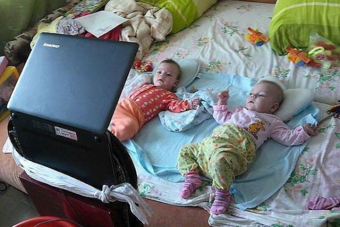 Дети проказничают