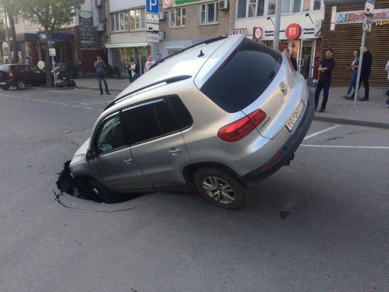 Бывают в жизни огорчения