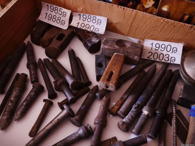 Житель Армении построил подземный храм своими руками