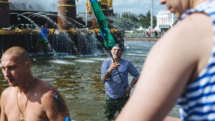Московские десантники отмечают День ВДВ