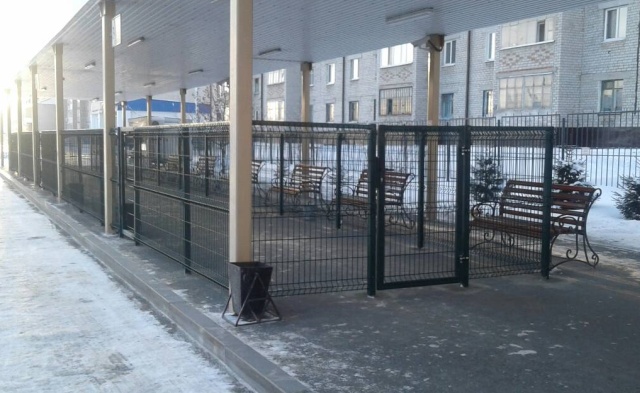 В Тюменской области на автовокзалах установили "клетки" для пассажиров