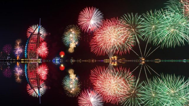 Грандиозное световое шоу Light Up 2018 в Дубае Грандиозное световое шоу Light Up 2018 в Дубае