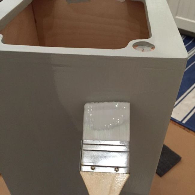 Самодельная урна из старого компьютера Apple Macintosh