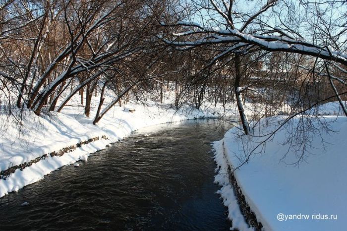 Что делают с убранным снегом? (13 фото)