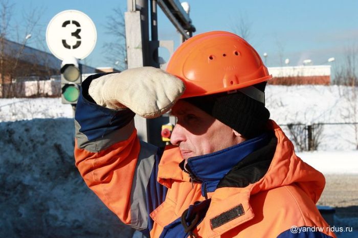 Что делают с убранным снегом? (13 фото)