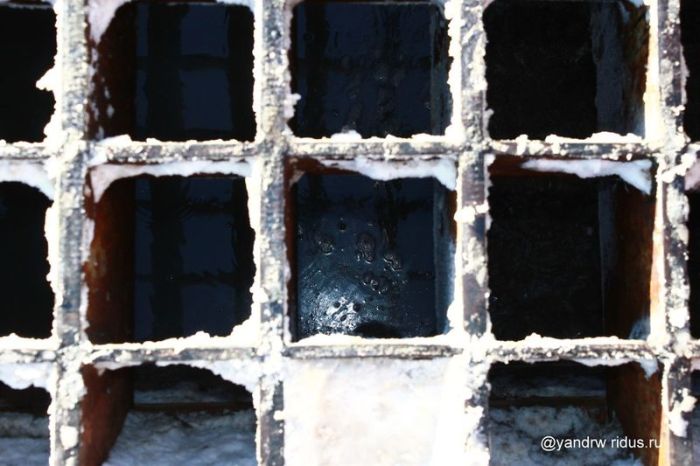 Что делают с убранным снегом? (13 фото)