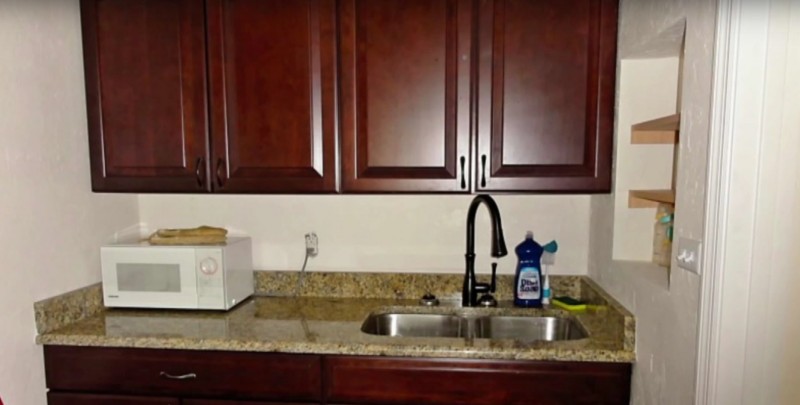 Американка в 14 лет купила на свои деньги себе дом Американка в 14 лет купила на свои деньги себе дом