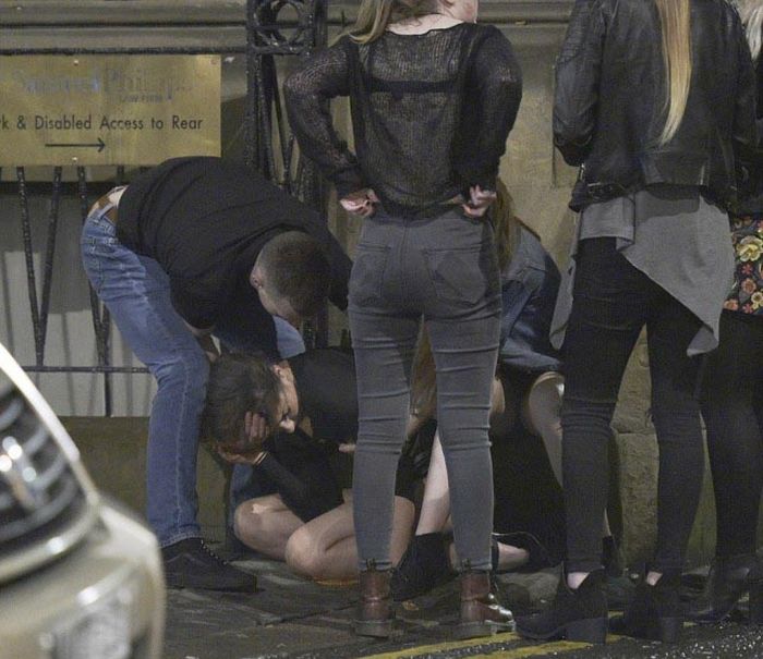 Британская молодежь в первомайские выходные